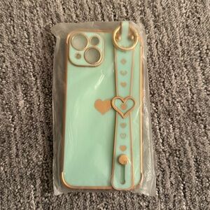 Mint green iPhone 14 case